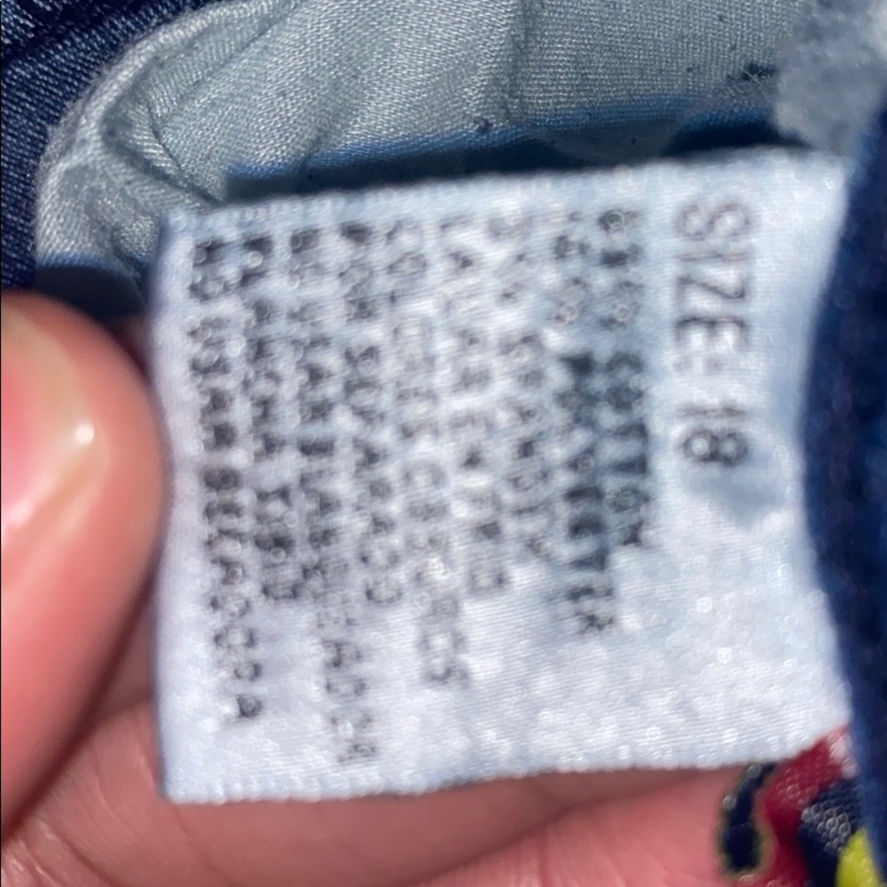 Shorts - Picture 4 of 5